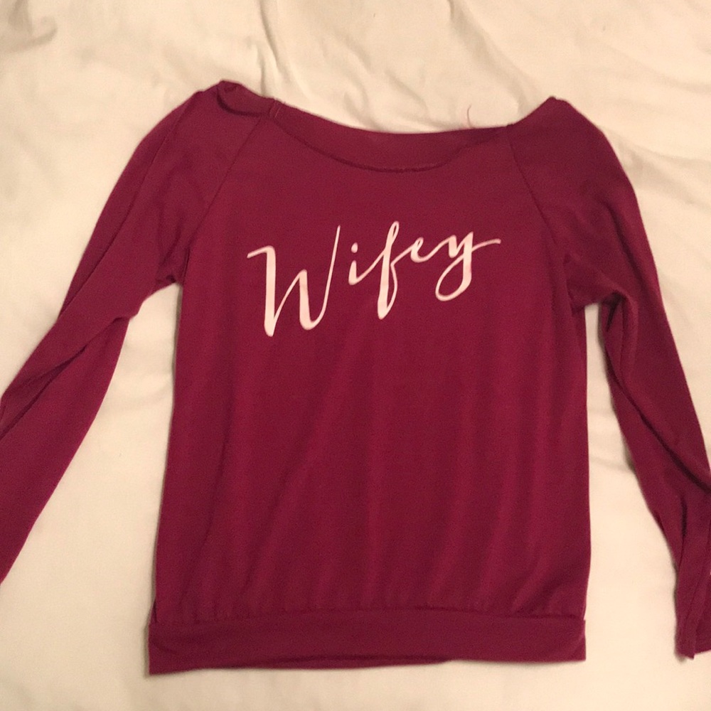 Slouchy “wifey” long sleeve tee